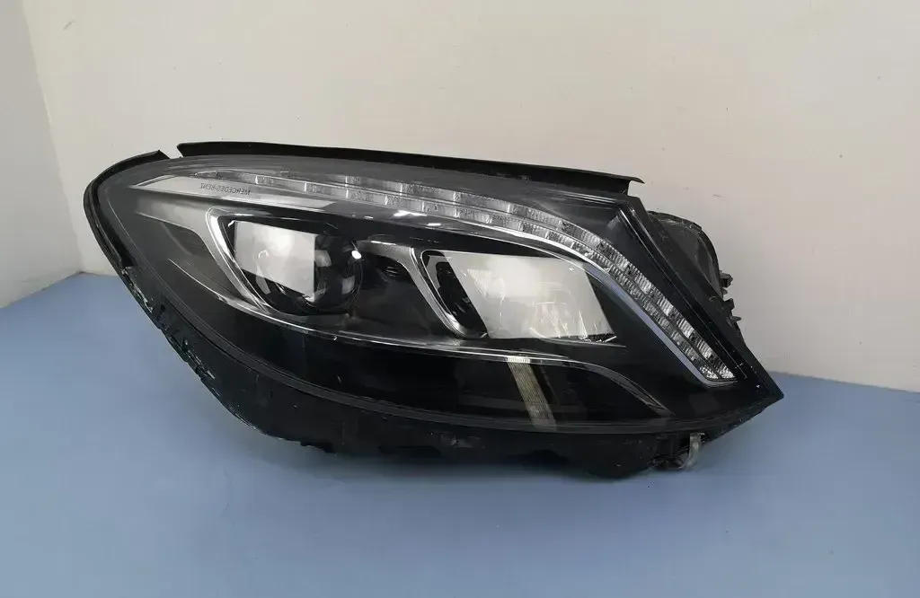 HEAD LIGHT NIGHT VISION